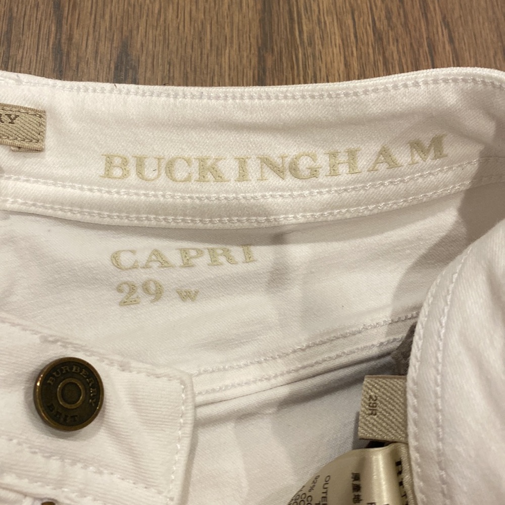 NWOT BURBERRY capri jeans :) - Picture 7 of 11